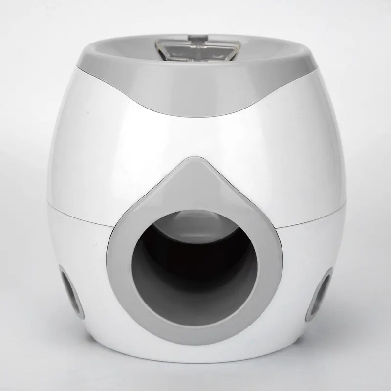 Interactive Dog Reward Toy – Automatic Food Dispensing Ball Feeder for Training & Play